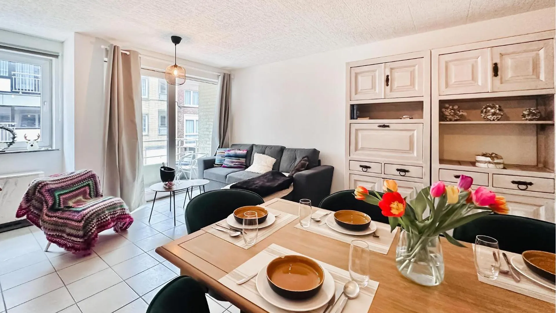 2 Bedroom Lovely Apartment In Oostende Belgium
