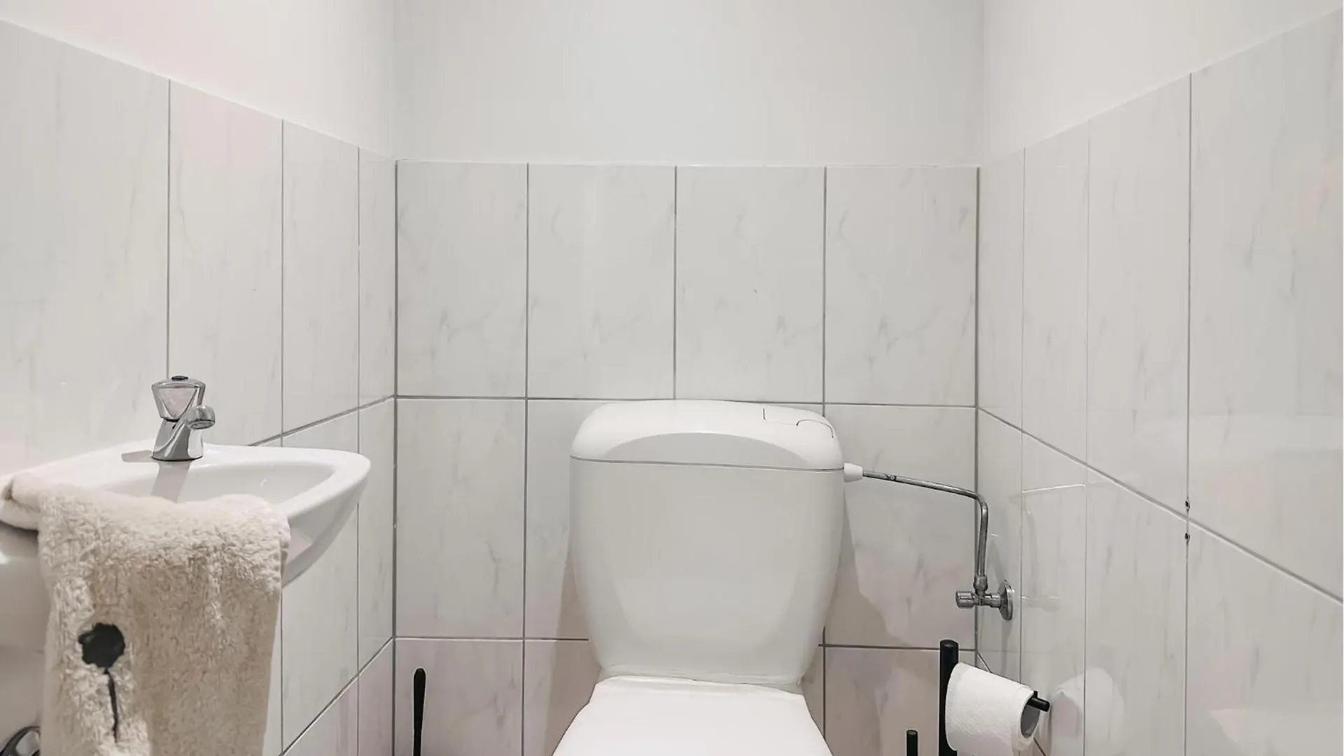 2 Bedroom Lovely Apartment In Oostende